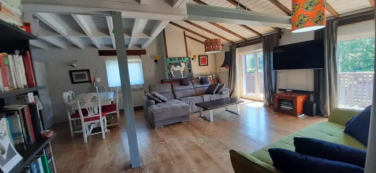 Sala de estar de Finca rústica en venta en Hazas de Cesto con Calefacción, Trastero y Balcón