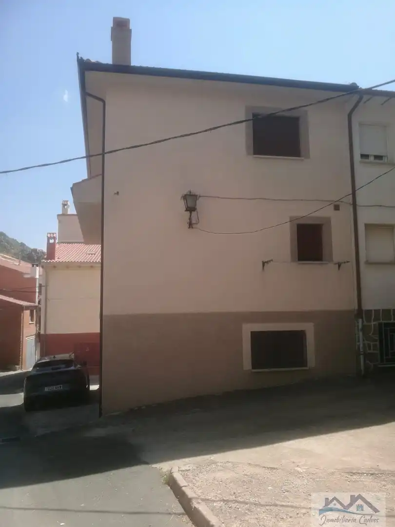 Exterior view of Houses for sale in Navalacruz  with Heating and Storage room