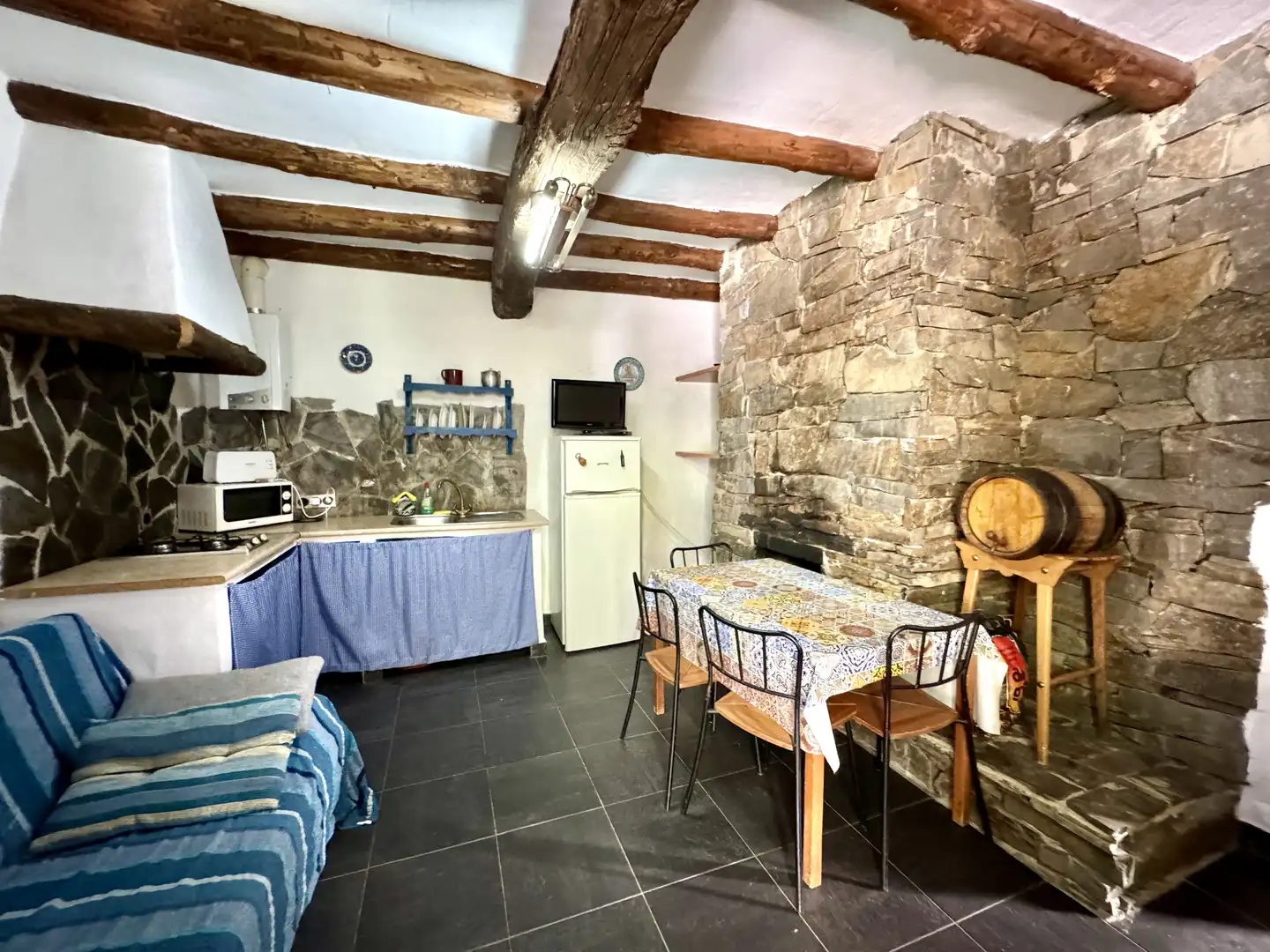 Cocina de Terreno en venta en Alpujarra de la Sierra
