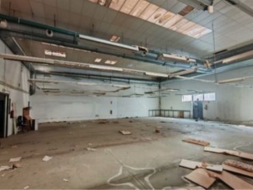 Industrial building for sale in Calle Toneleros