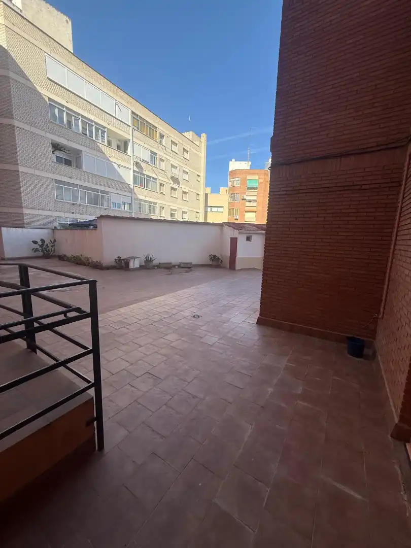 Terraza de Piso en venta en Ciudad Real con Aire acondicionado, Calefacción y Trastero