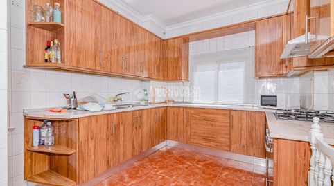 Foto 3 de Piso en venta en C. Juego de Pelota, Poleares, Lucena