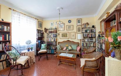 Living room of Flat for sale in  Granada Capital  with Balcony