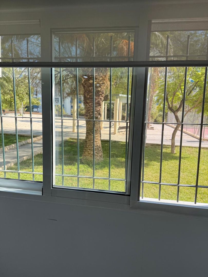 Vista exterior de Pis en venda en Alicante / Alacant amb Aire condicionat, Calefacció i Traster