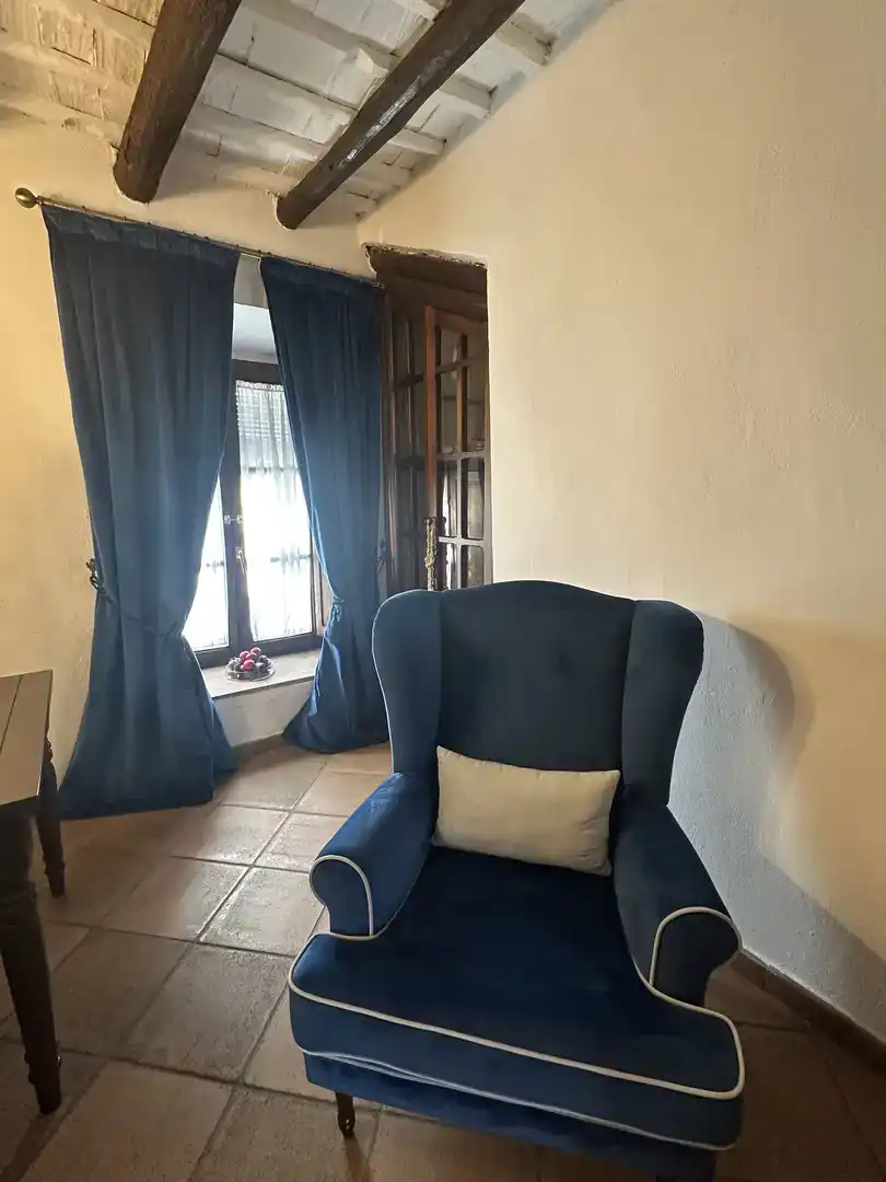 Sala d'estar de Finca rústica en venda en Cazalla de la Sierra amb Piscina i Balcó