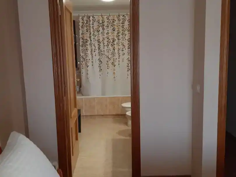 Badezimmer von Wohnung zur Miete in Torrent mit Klimaanlage