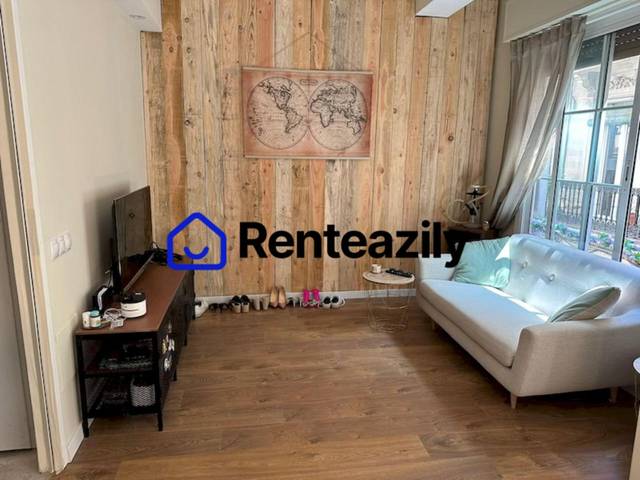 Estudio en Alquiler en Carrer de Tordera en Vila de Gràcia