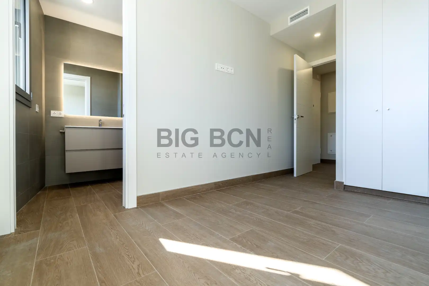Piso con terraza en venta en Via Augusta 425, imagen 24