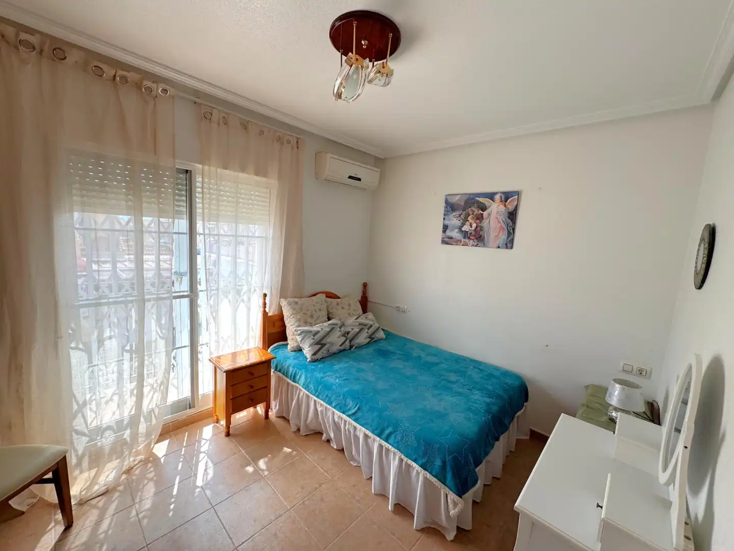Habitación de Casa o chalet en venta en San Pedro del Pinatar con Aire acondicionado, Terraza y Amueblado
