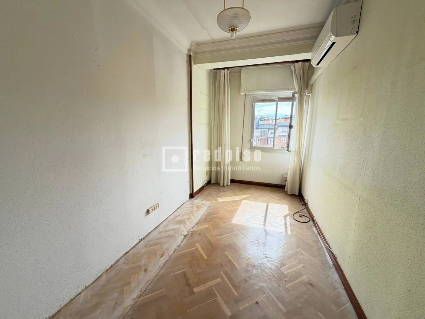 Habitación de Piso en venta en Madrid