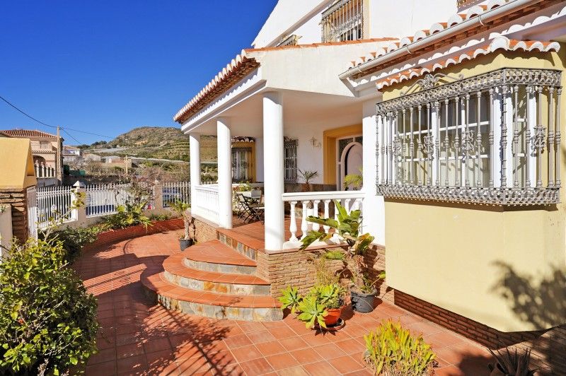 Exterior view of House or chalet for sale in Molvízar  with Air Conditioner, Heating and Terrace