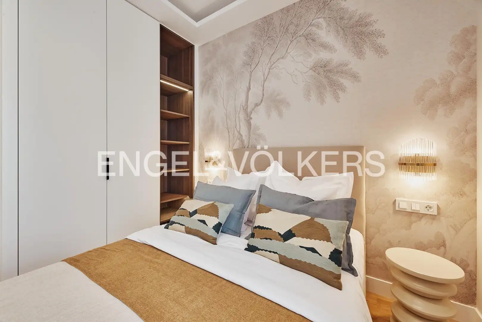 Bedroom of Flat for sale in Madrid  with Air Conditioner, Heating and Parquet flooring
