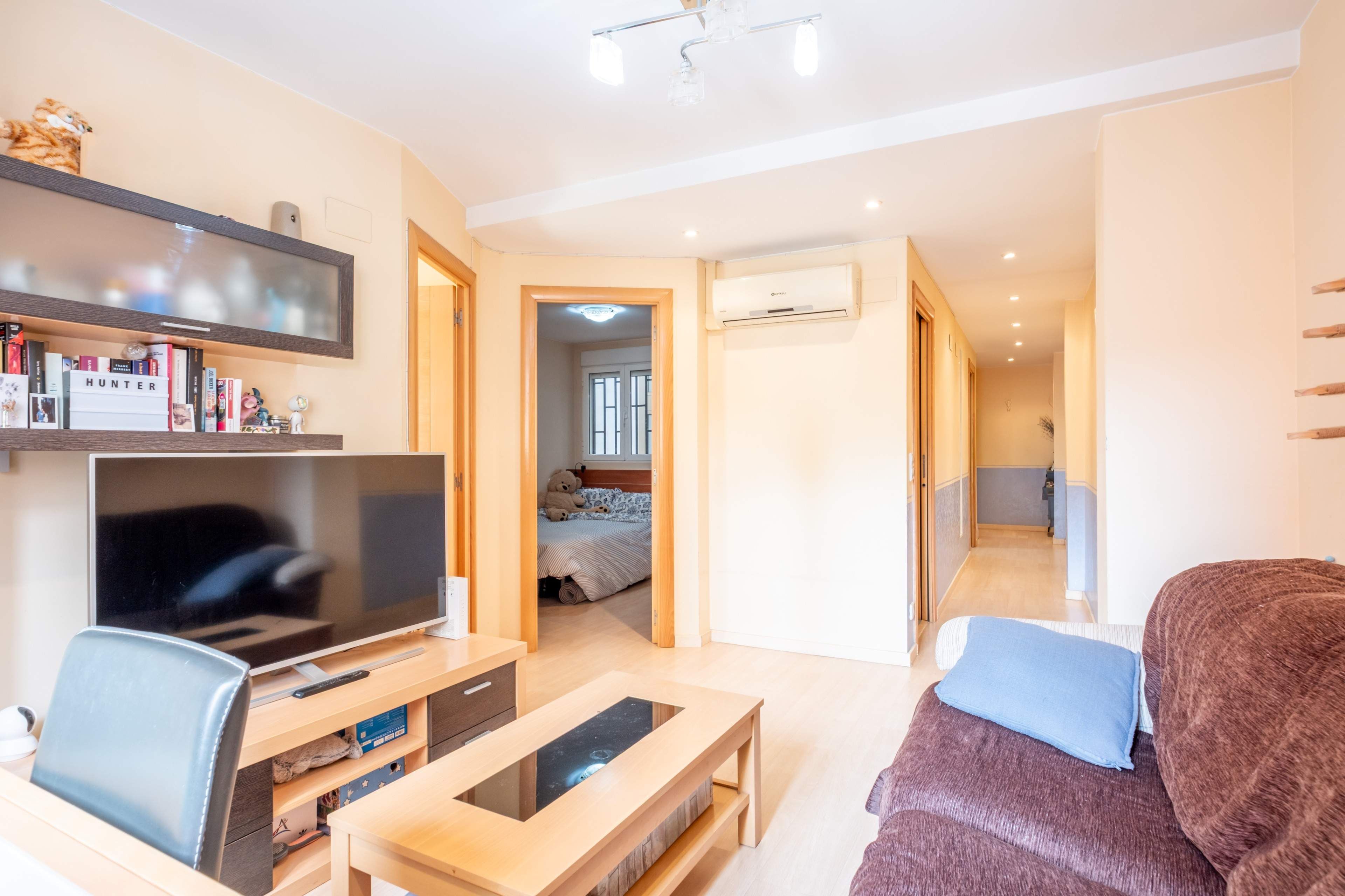 Living room of Flat for sale in  Zaragoza Capital  with Air Conditioner