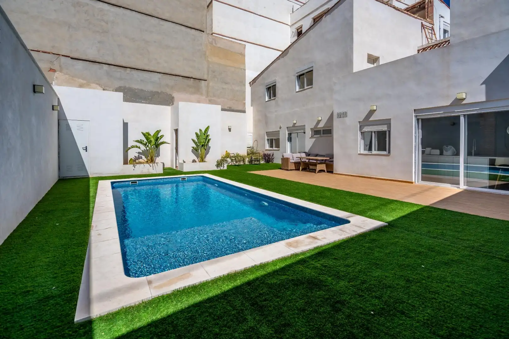 Swimming pool of Houses for sale in Valencia  with Private garden, Terrace and Swimming Pool