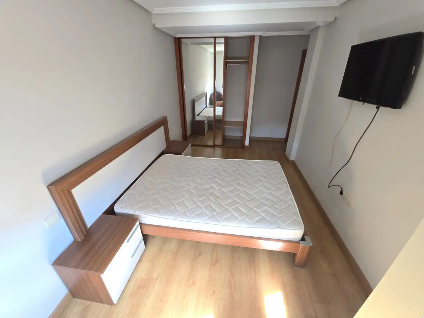 Habitación de Apartamento de alquiler en Cáceres con Aire acondicionado, Calefacción y Amueblado