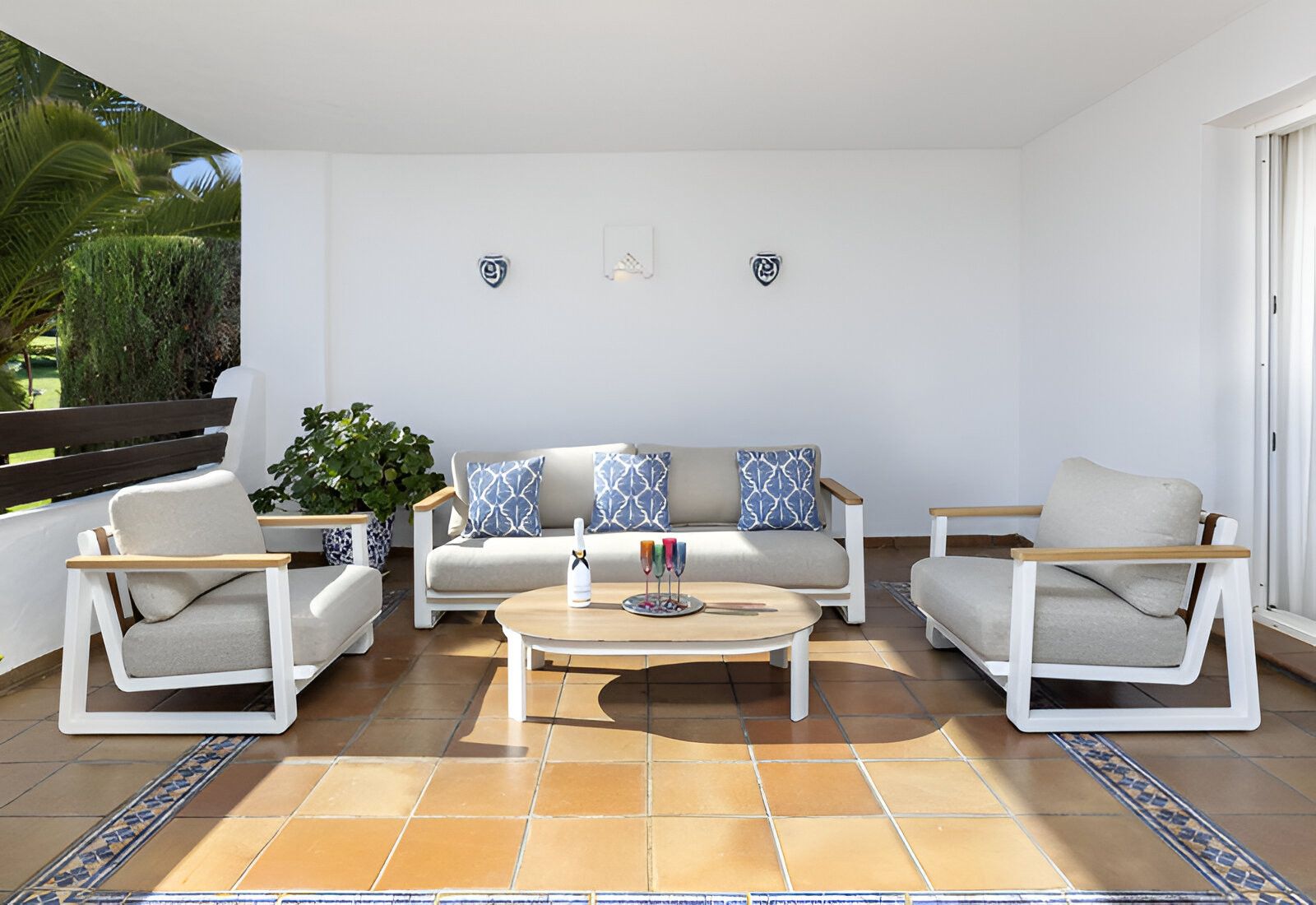 Living room of Planta baja for sale in Estepona  with Air Conditioner, Terrace and Swimming Pool