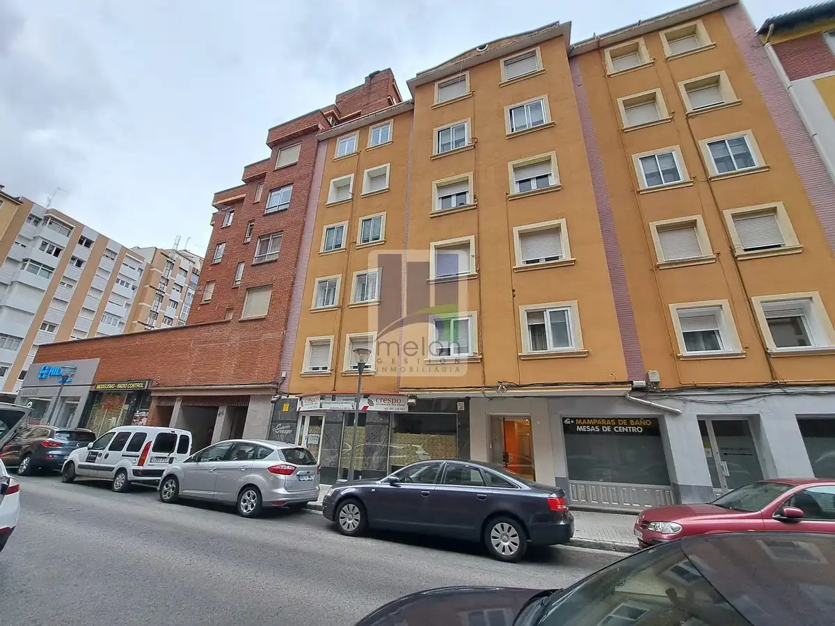 Außenansicht von Wohnung zum Verkauf in Burgos