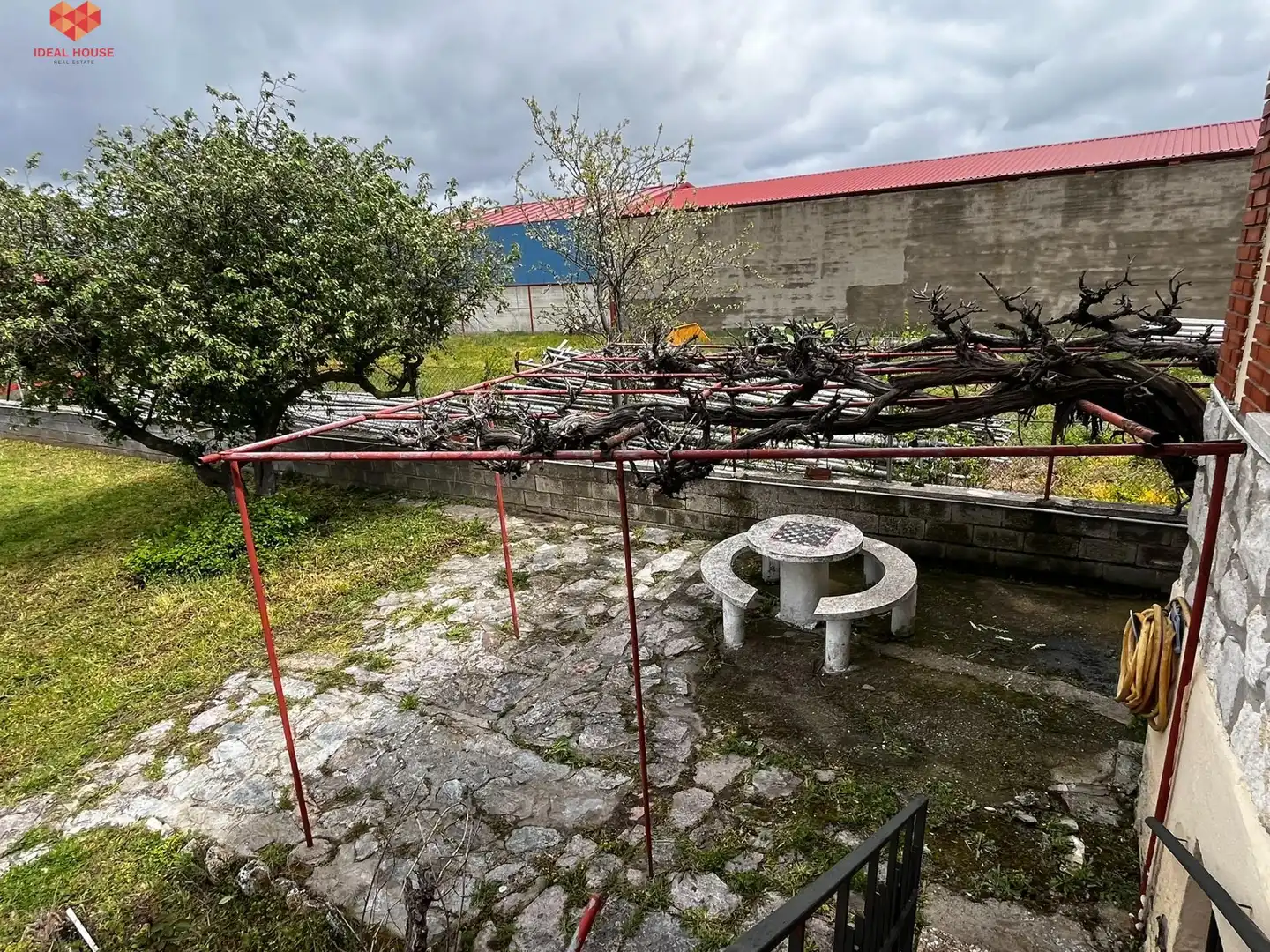 Vista exterior de Casa o chalet en venta en Pinarnegrillo con Calefacción, Jardín privado y Terraza