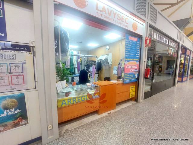 Local comercial en Venta en Avenida de Bucaramanga, 2 en Pinar del Rey