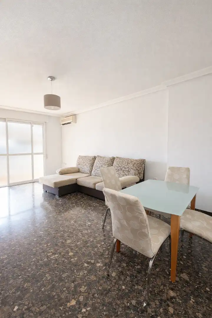 Living room of Flat for sale in Murcia  with Air Conditioner, Furnished and Balcony