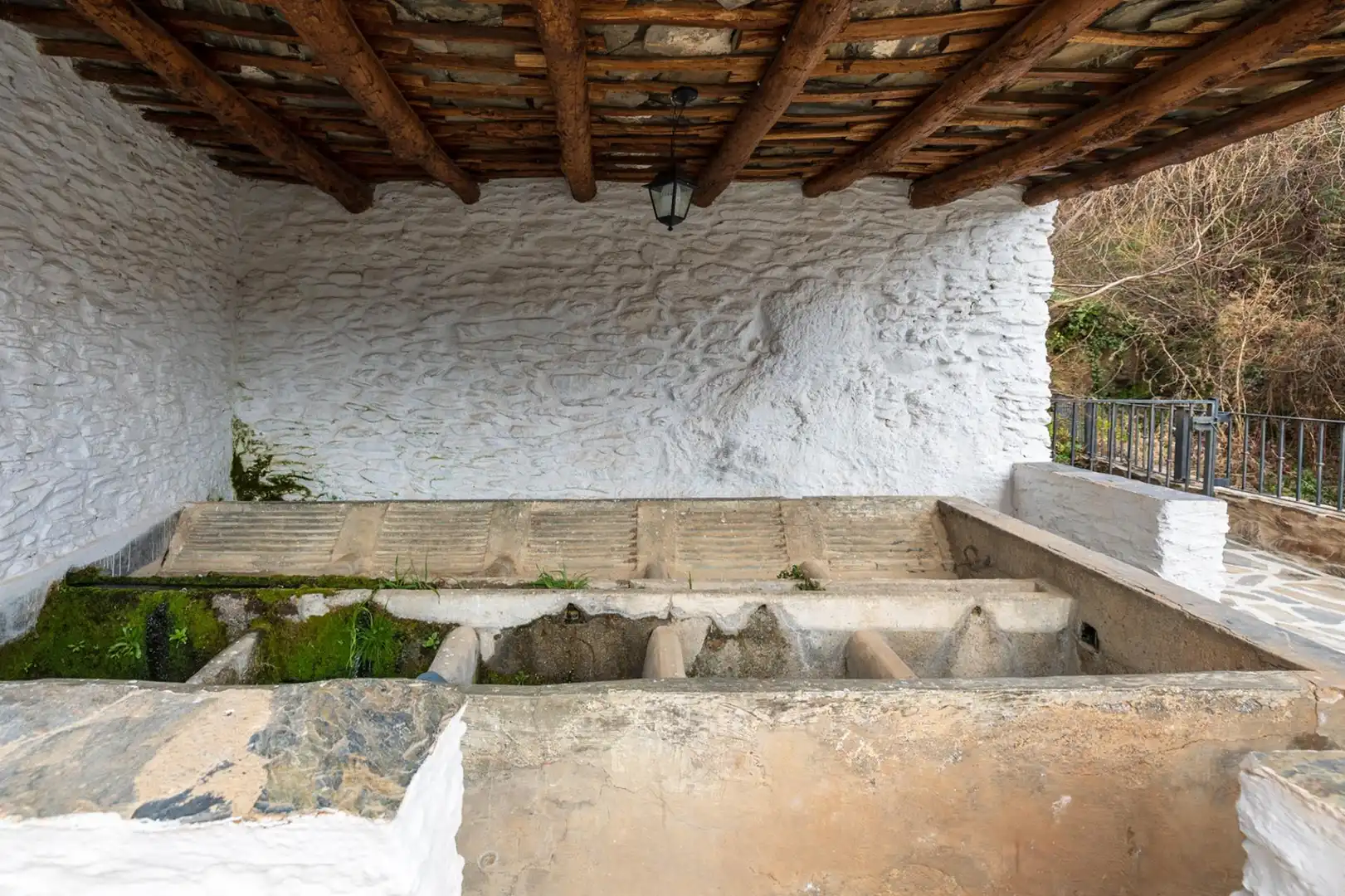 Vista exterior de Piso en venta en La Taha con Terraza