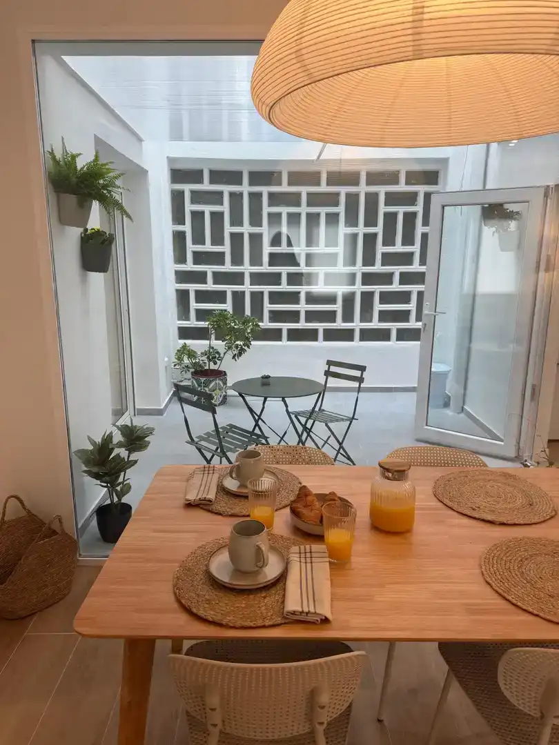 Terrasse von Erdgeschoss zur Miete in Sueca mit Klimaanlage, Parkett und Möbliert