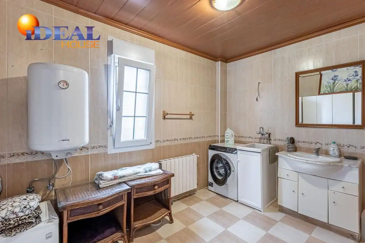 Detached house with terrace for sale in Calle Calle Sauce, imagen 15