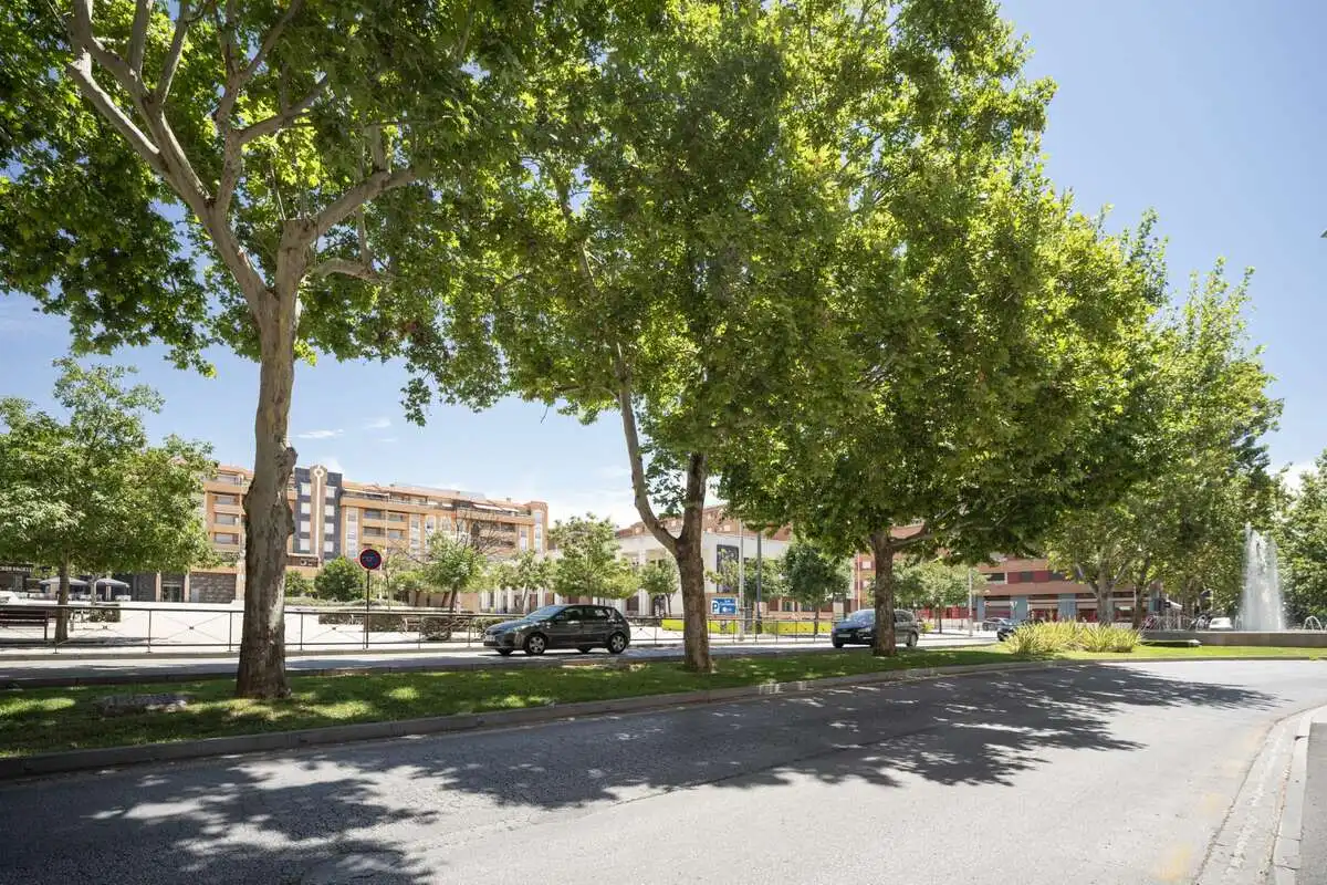 Vista exterior de Piso de alquiler en Granada con Aire acondicionado, Calefacción y Amueblado