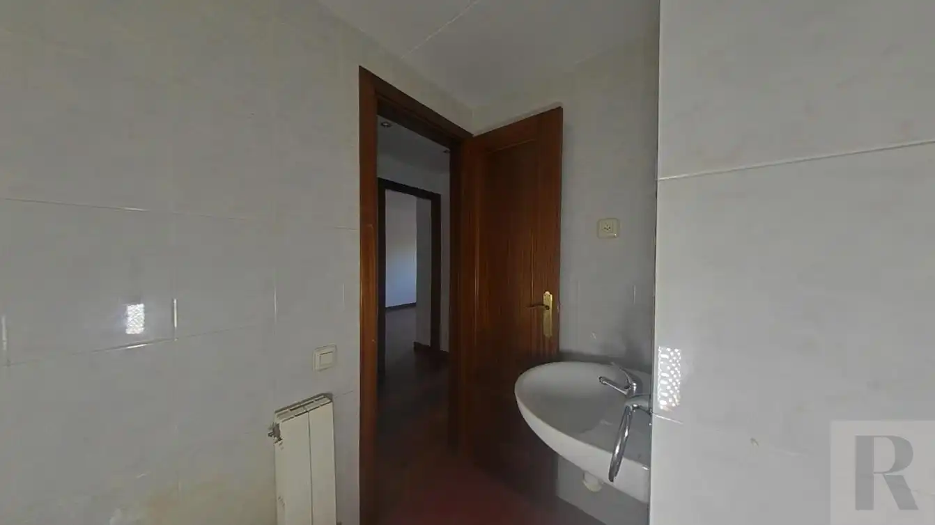 Piso en venta en Sabadell con Calefacción y Terraza