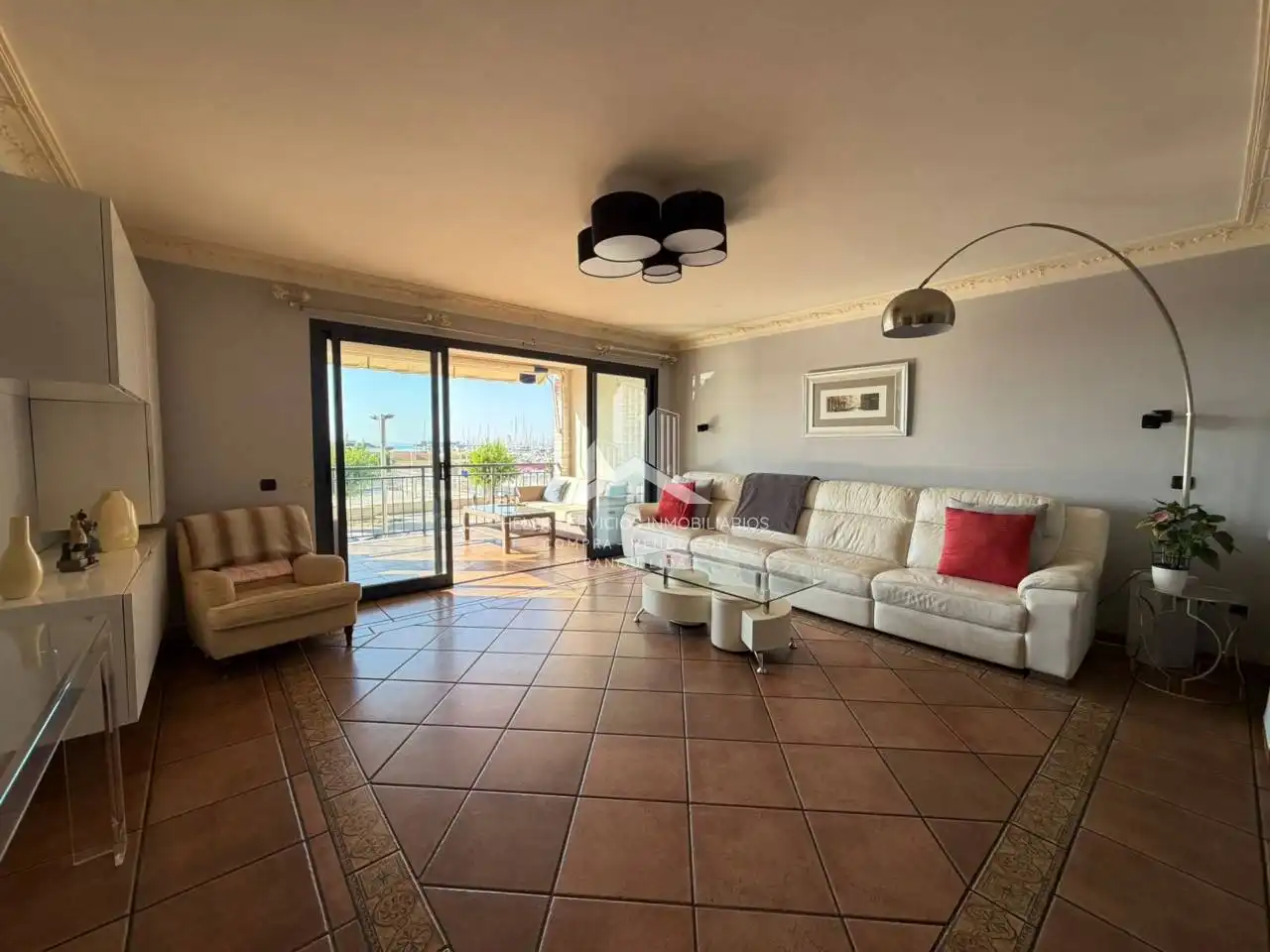 Flat with terrace for sale in Avenida Mediterranía, imagen 3