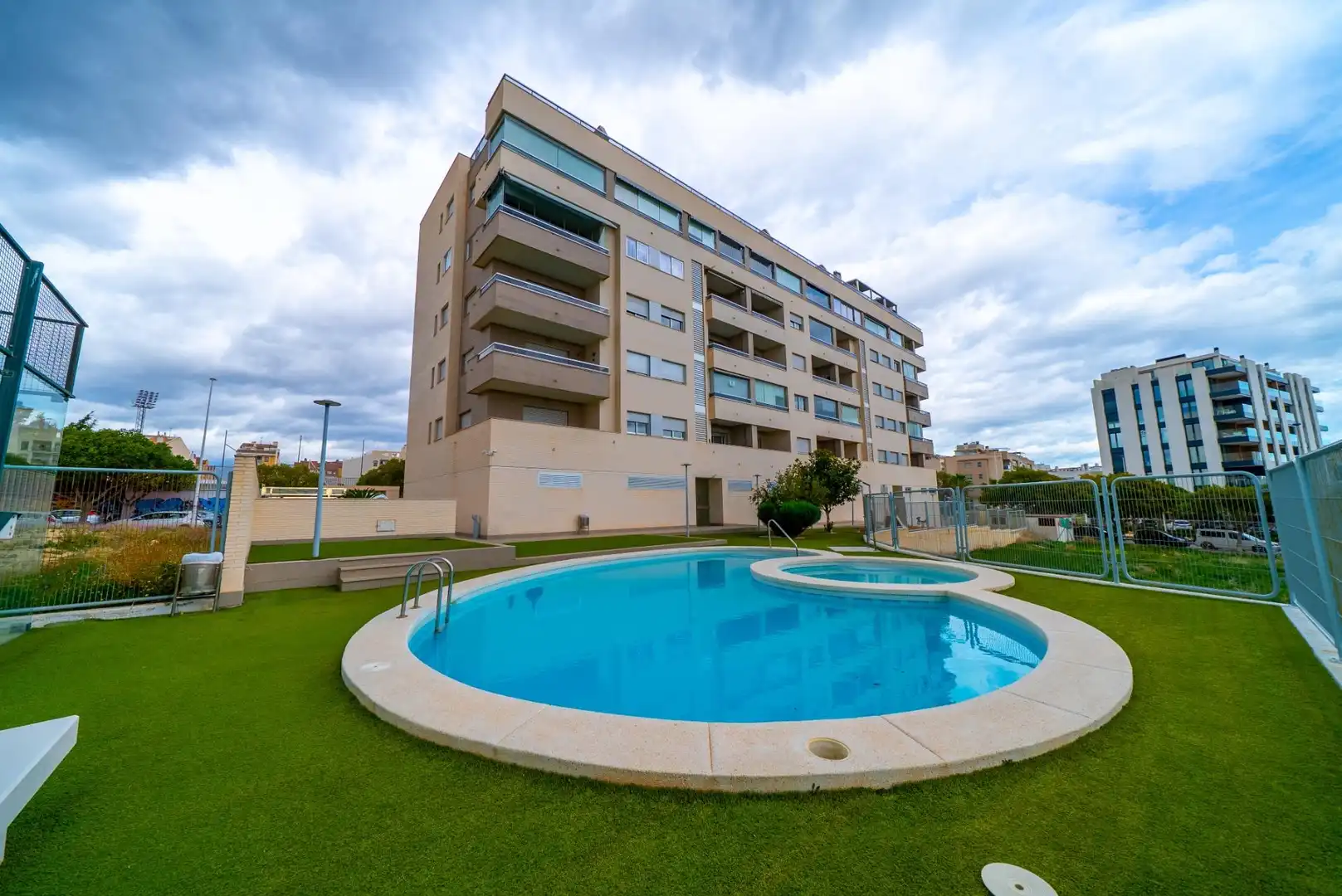Piscina de Apartamento en venta en Villajoyosa / La Vila Joiosa con Aire acondicionado, Trastero y Amueblado