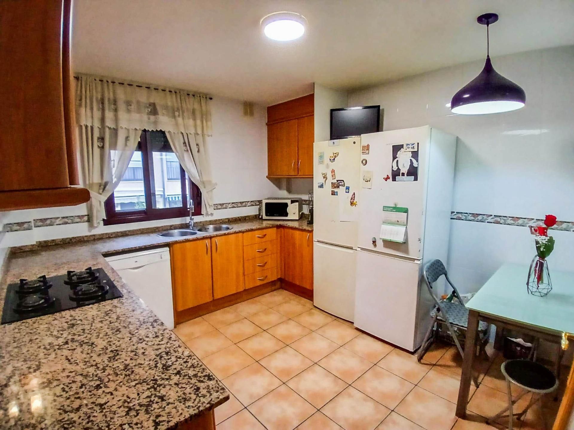 Cuina de Casa adosada en venda en El Bruc amb Aire condicionat, Calefacció i Terrassa