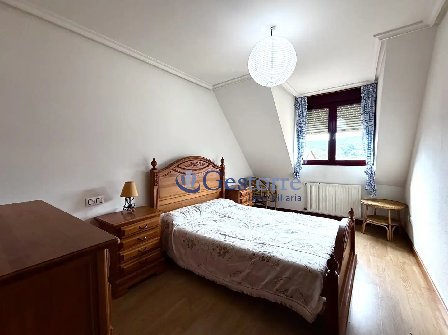 Schlafzimmer von Wohnung zum Verkauf in Oviedo  mit Heizung und Möbliert