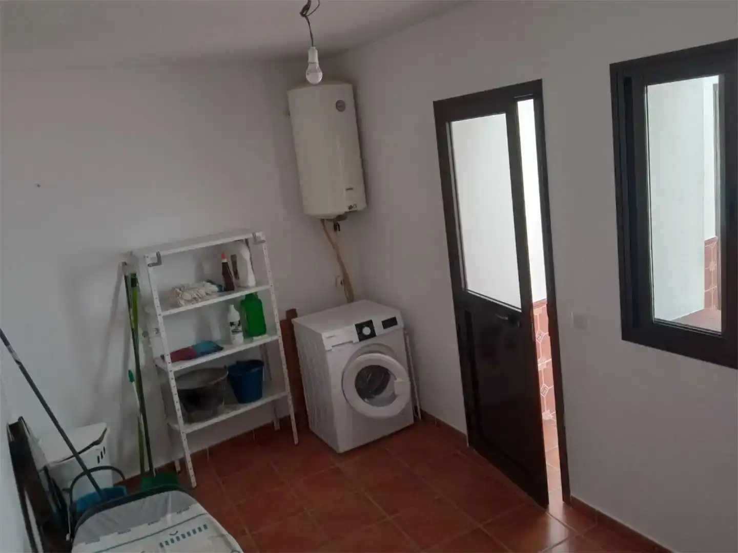 Kitchen of Flat for sale in Guadalcanal  with Air Conditioner and Storage room