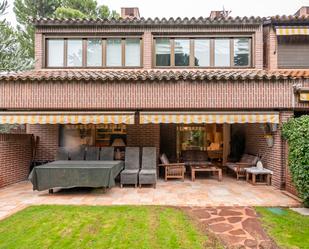 Terrasse von Einfamilien-Reihenhaus miete in Las Rozas de Madrid