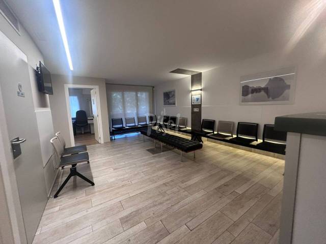 Piso en Venta en RAMON Y CAJAL en Eixample