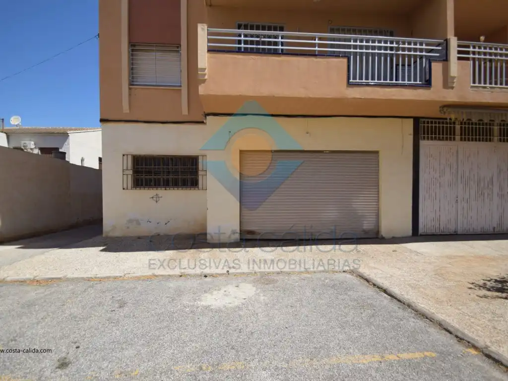 Vista exterior de Local en venta en Mazarrón