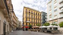 Vista exterior de Pis en venda en  Granada Capital amb Aire condicionat i Balcó