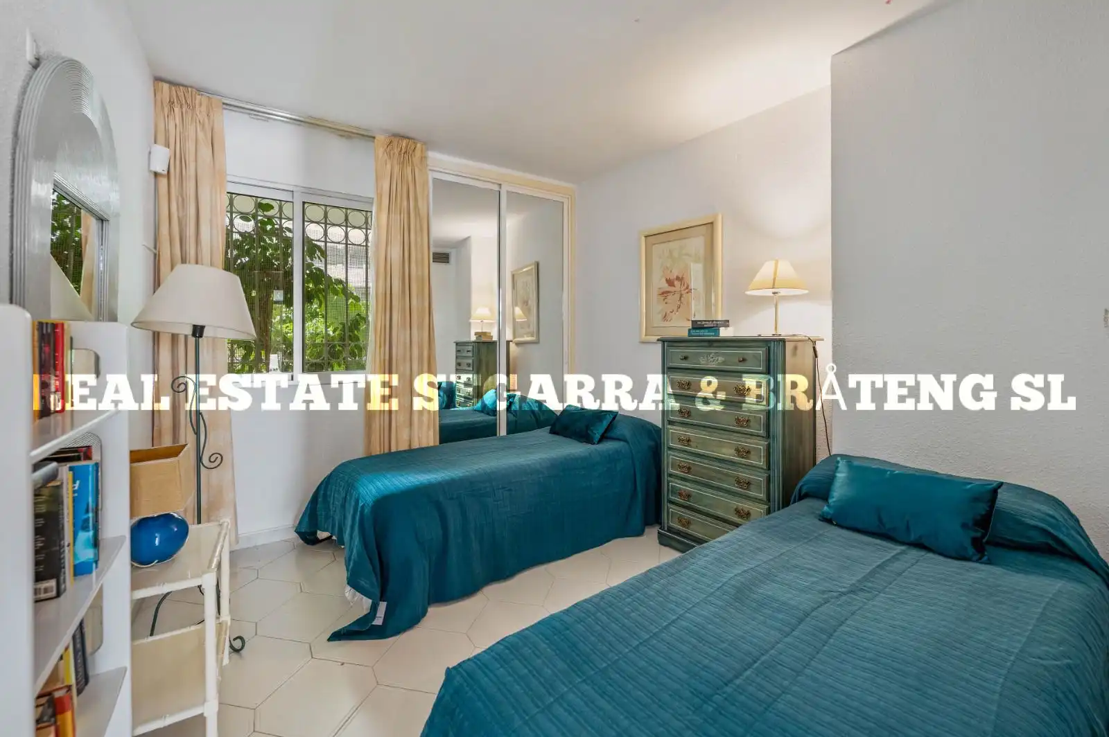 Vista exterior de Apartament en venda en Mijas amb Aire condicionat, Terrassa i Moblat