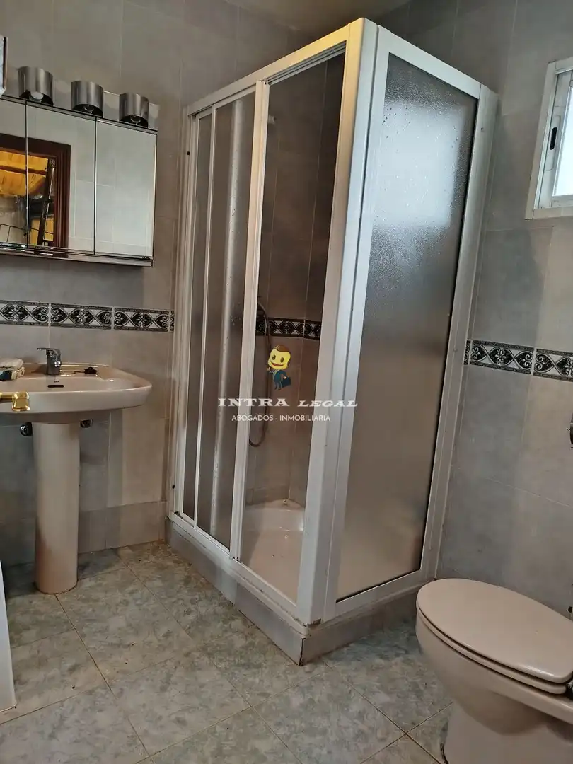 Bathroom of Industrial buildings for sale in Arabayona de Mógica