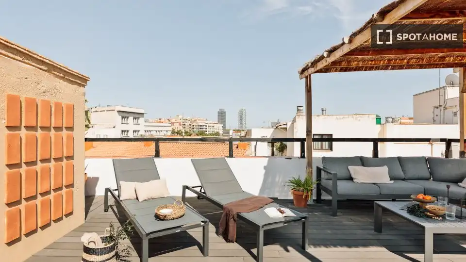 Room in Sant Pere, Sta. Caterina i la Ribera