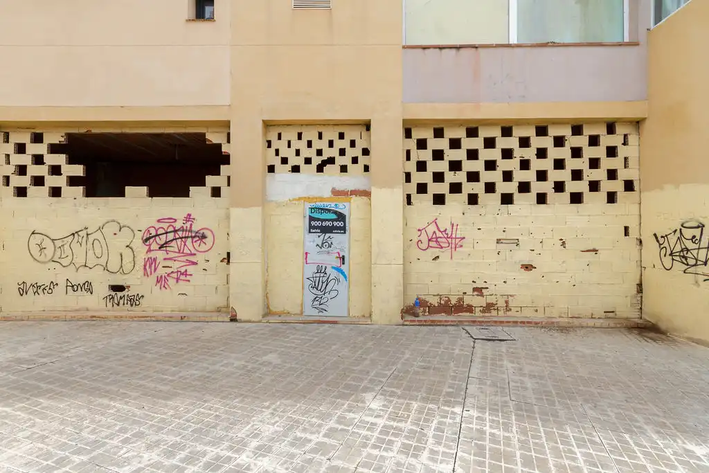 Vista exterior de Local en venta en San Martín de la Vega