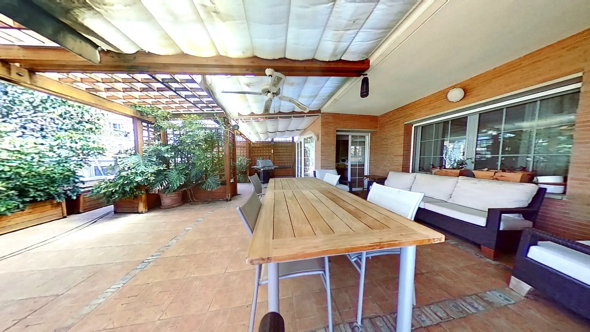 Detached house with pool for sale in carrer de Salvador Dalí 15, imagen 6
