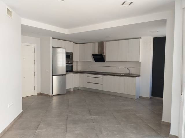 Piso en Alquiler en Calle Cervantes en La Malagueta - Monte Sancha