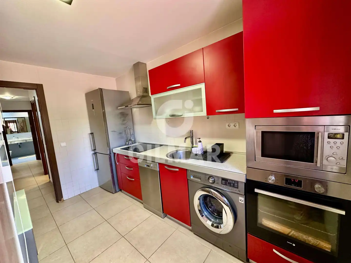 Küche von Wohnung zum Verkauf in Arona mit Privatgarten, Terrasse und Abstellraum