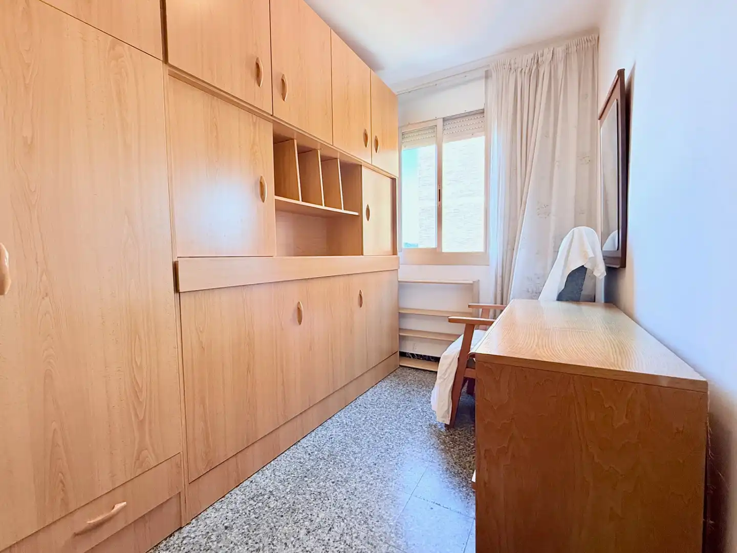 Habitación de Piso en venta en Sant Feliu de Llobregat con Horno