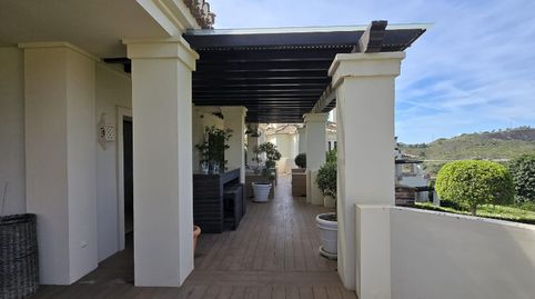 Foto 4 de Piso en venta en Urbanización Capanes Norte, Los Arqueros - Puerto del Almendro, Benahavís