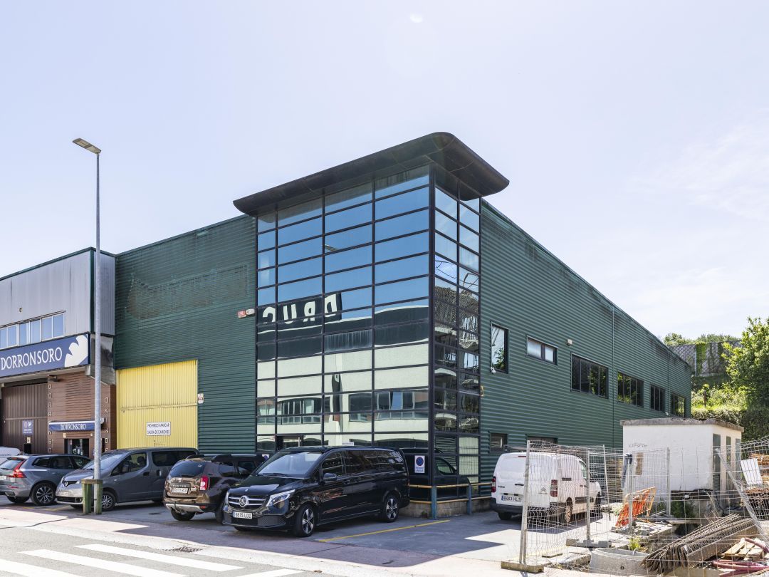 Außenansicht von Fabrikhallen miete in Hernani