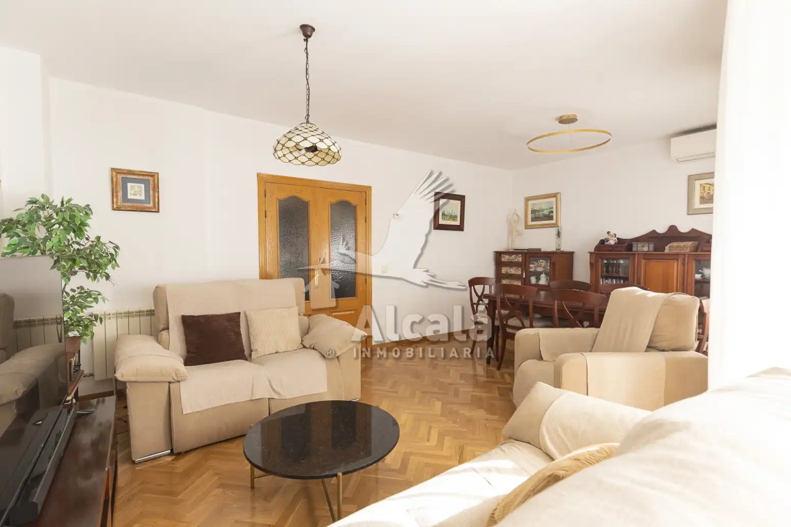 Living room of Flat for sale in Alcalá de Henares  with Air Conditioner, Heating and Private garden