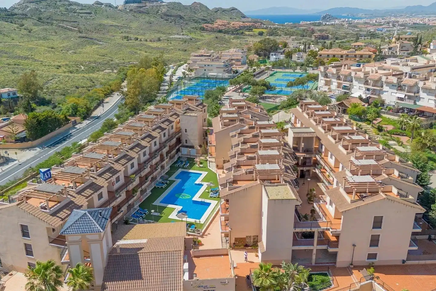 Apartamento con piscina en venta en Los Collados-Los Geraneos, imagen 2